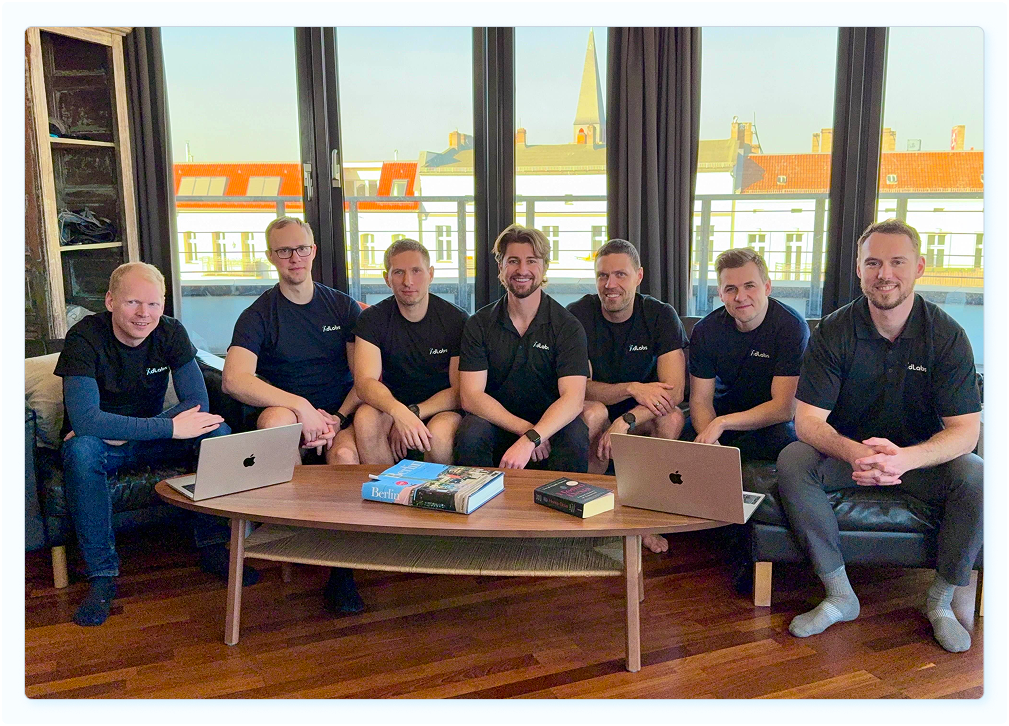 AdLabs | Amazon PPC Optimization 26 Team picture of AdLabs